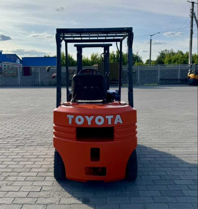 Оренда навантажувача від 1.5 до 9 тонн | Аренда погрузчика