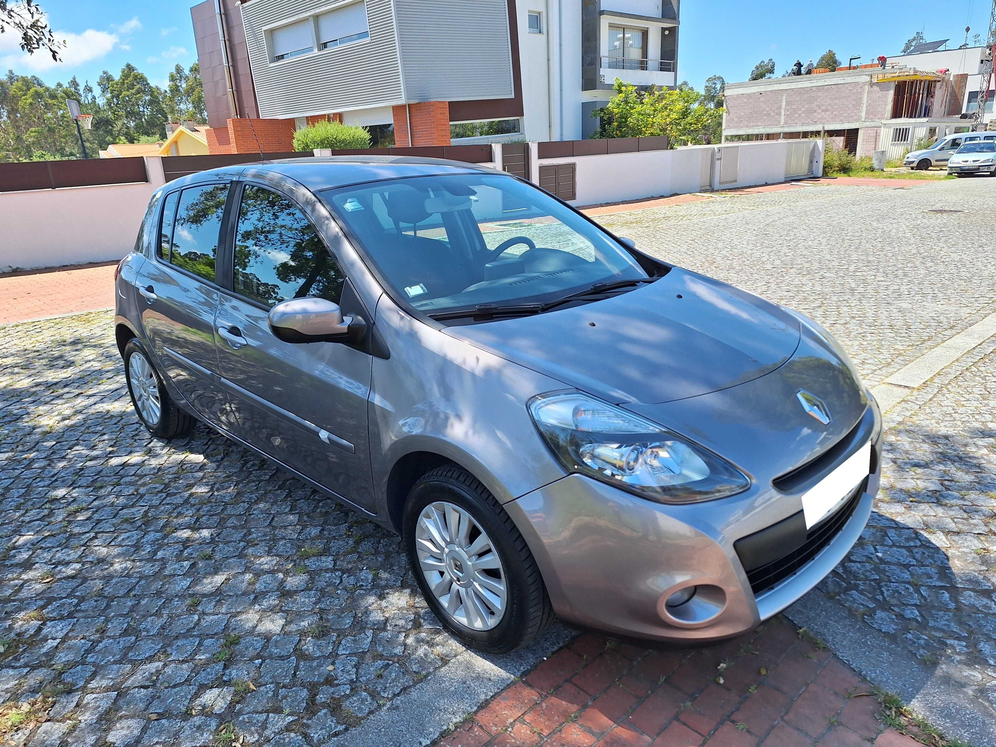 Renault Clio 1.2 - Poucos kms