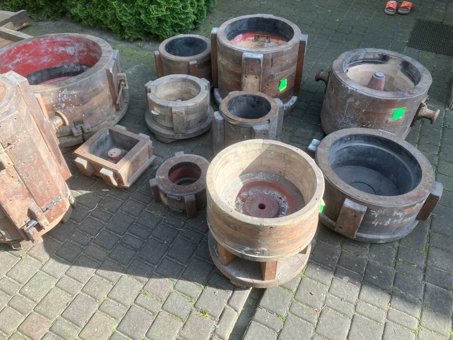 Drewniane skrzynie, fabryczne, solidne, stare