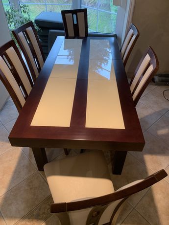 Stół rozkładany / jadalnia wraz z kompletem krzeseł