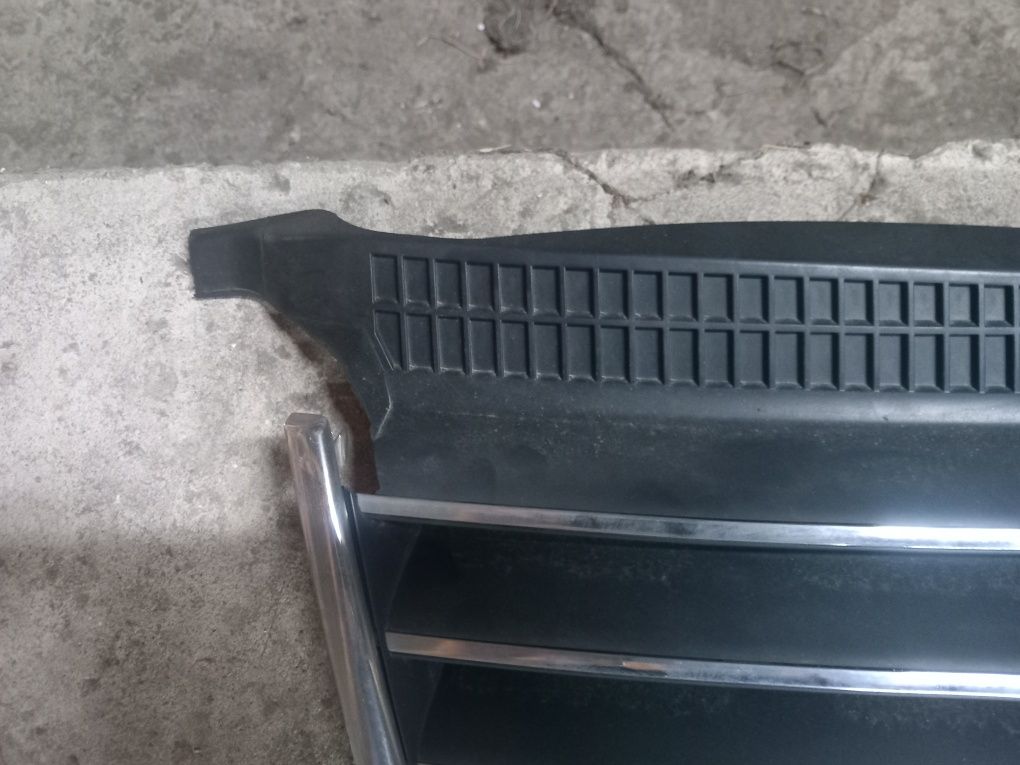 Volkswagen Passat b5FL grill atrapa