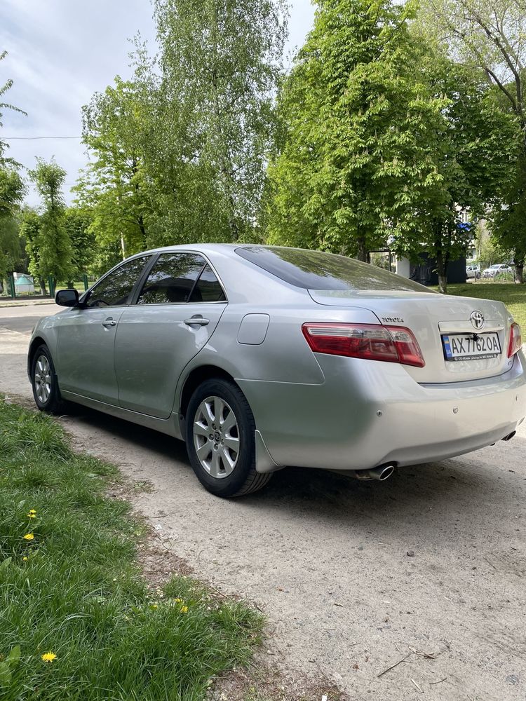 Продам Toyota Camry 40 Lux