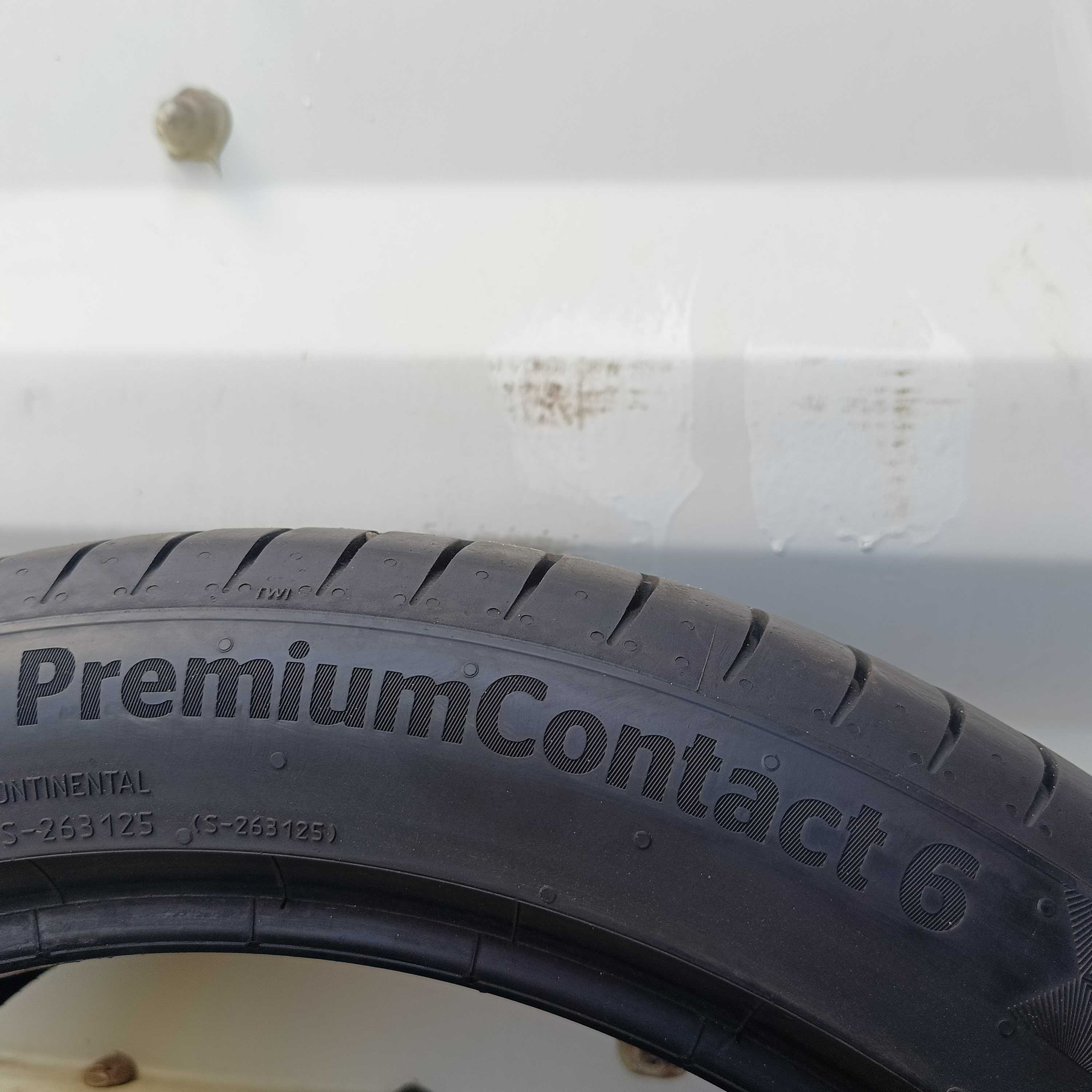 4X 225/45R18 95V CONTINENTAL Premium C6