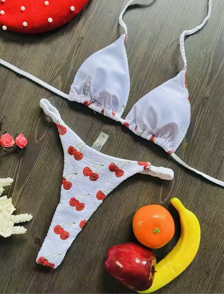 Продам жіночий купальник роздільний