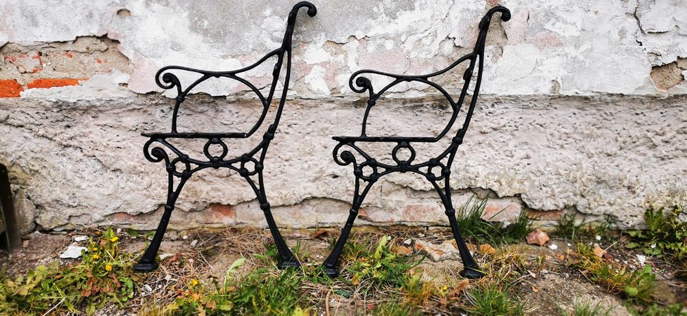 Żeliwo (nogi do ławek)