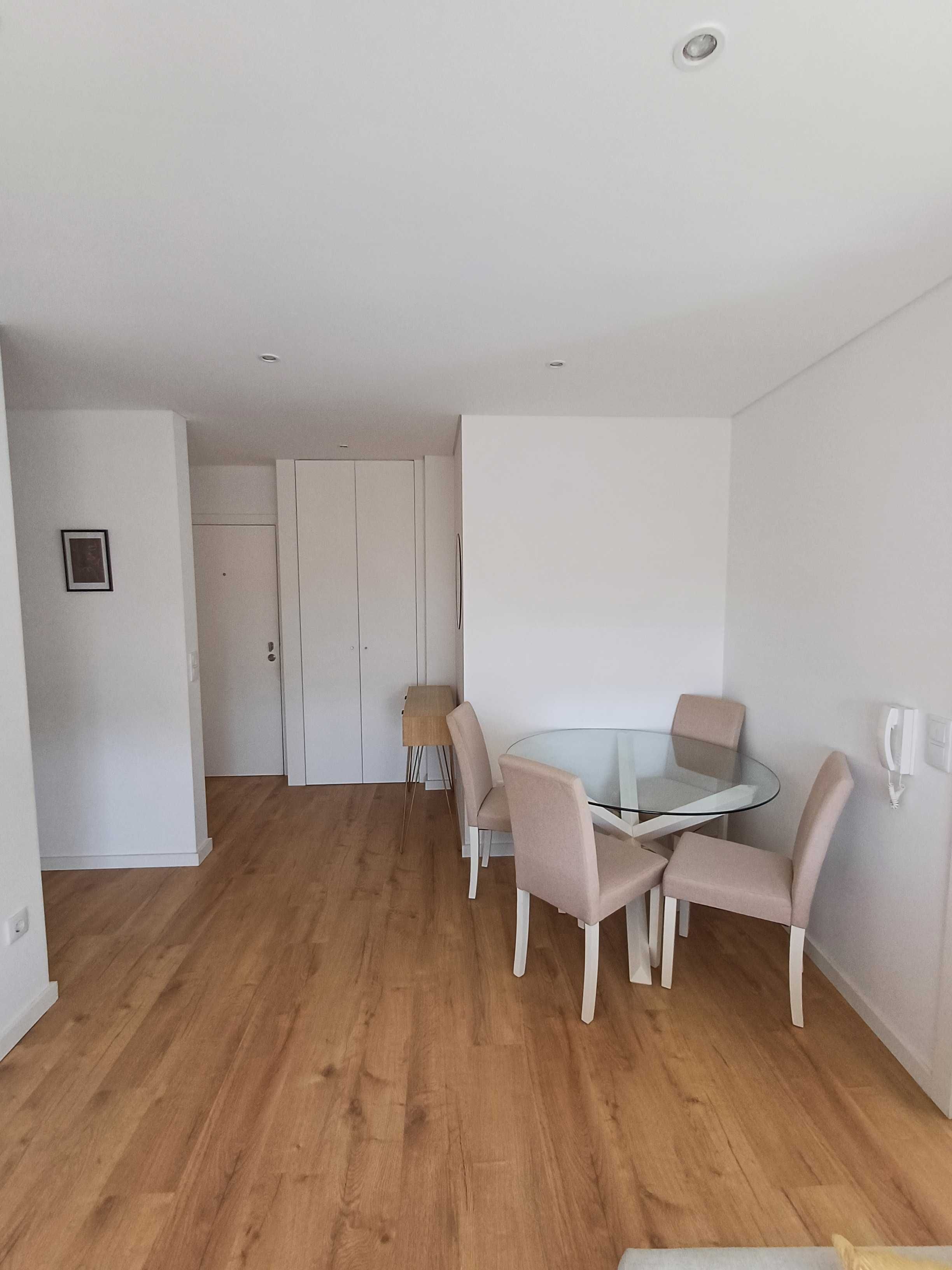 Arrendamento de apartamento T1 na Rua da Boavista, 531, Porto