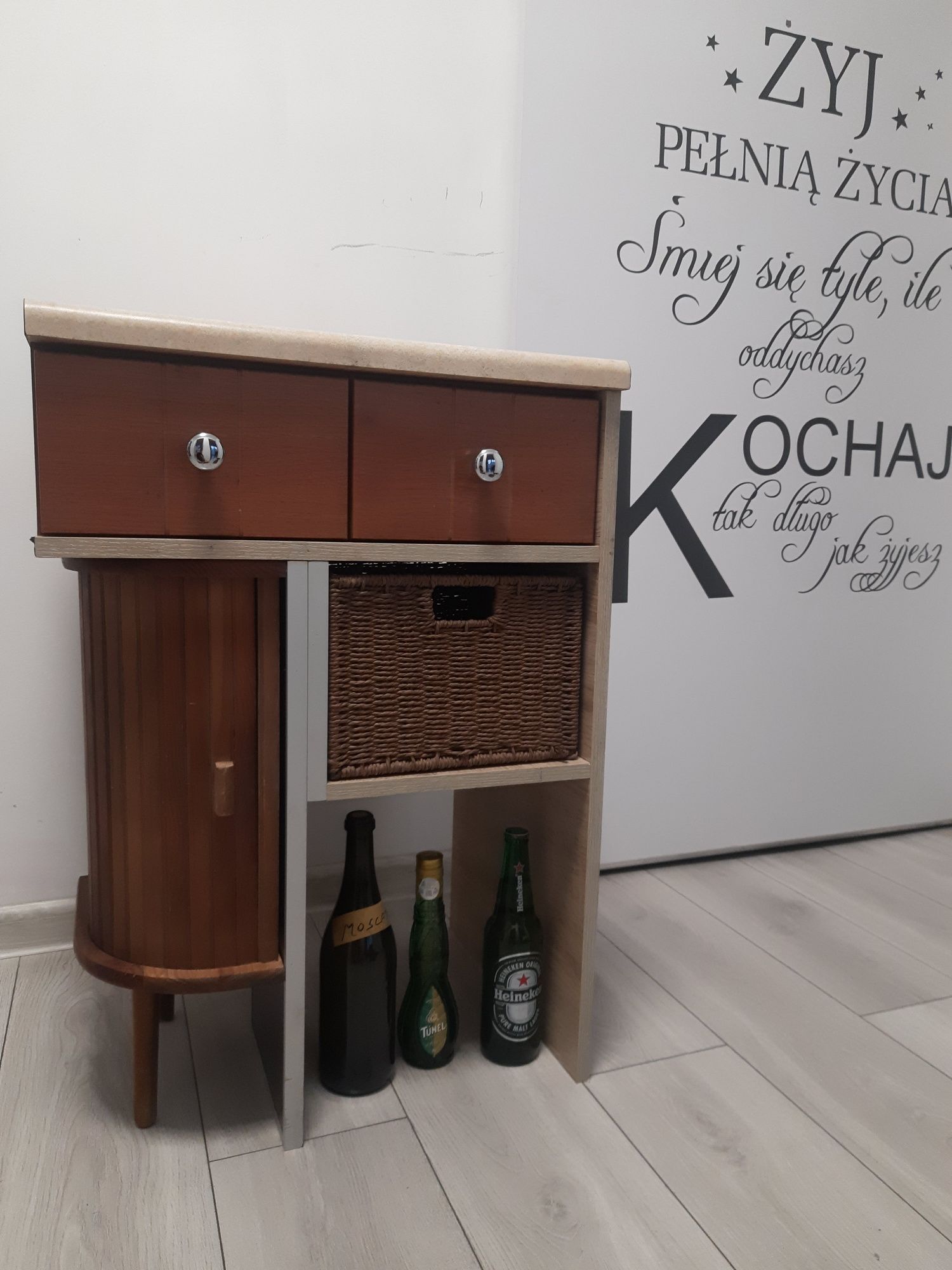 Komoda konsola barek  Toaletka mebel inny niż wszystkie