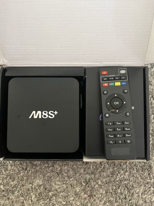 Android tv box M8s+