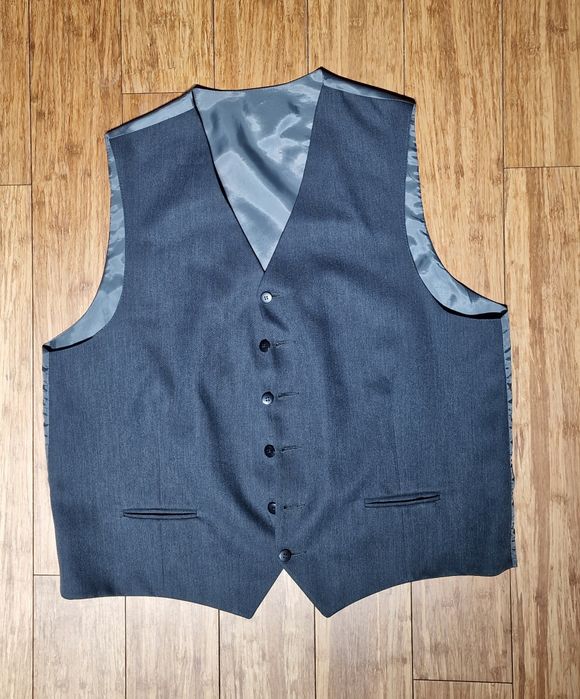 Garnitur granatowy jednolity