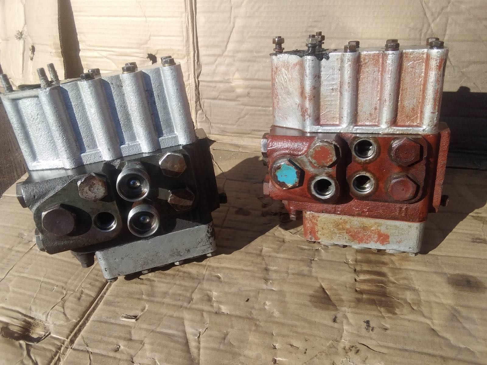Продам розподільник Р75-23