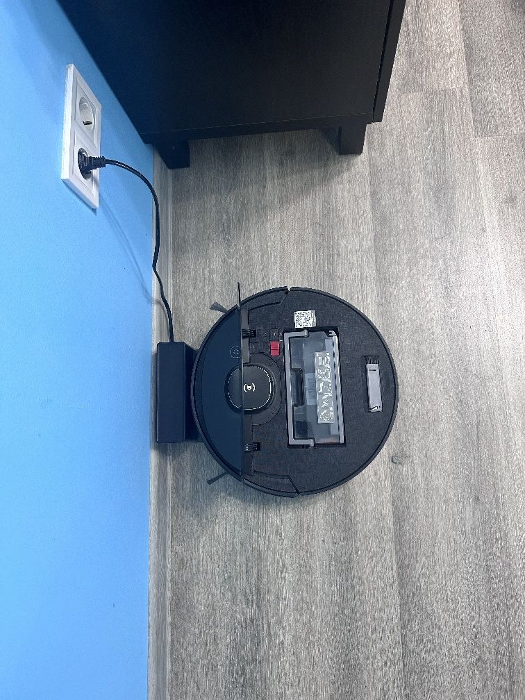 Робот пилесос deebot ozmo 950