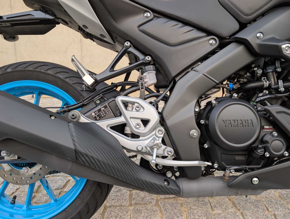 Yamaha MT-125 (ano do modelo 2025, cor Ice Storm)