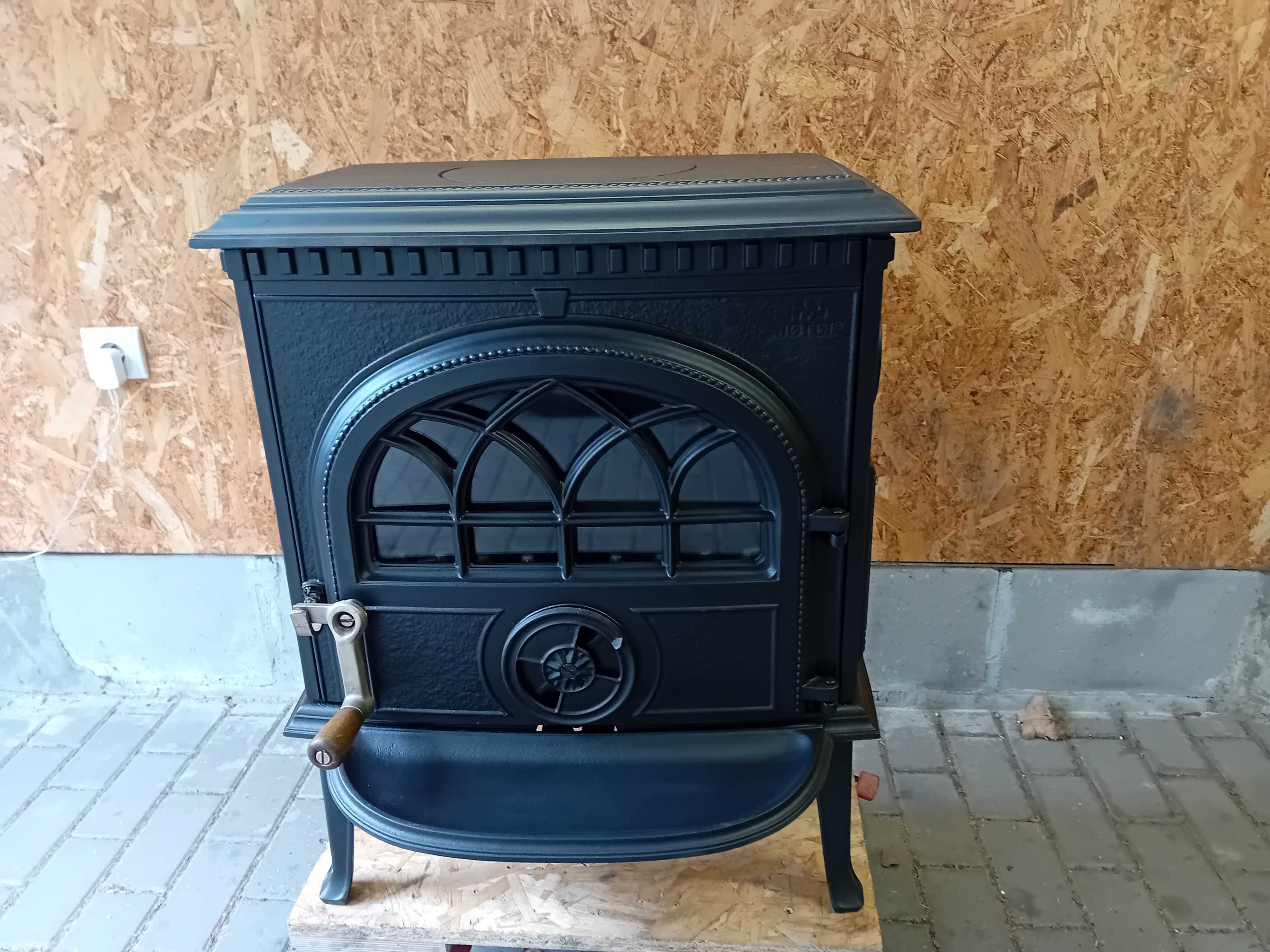 Norweski piec żeliwny Jotul 3