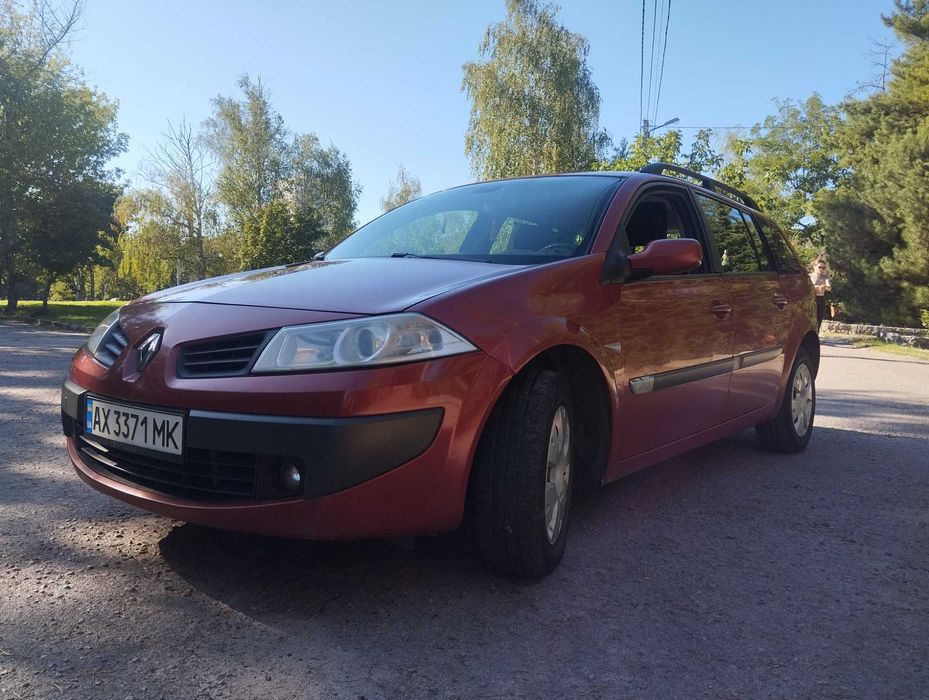 Renault Megan 2 Candy red