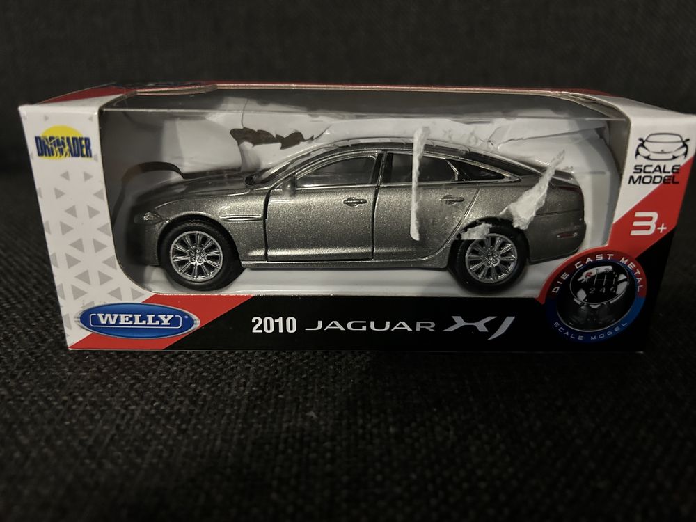 Jaguar XJ welly skala