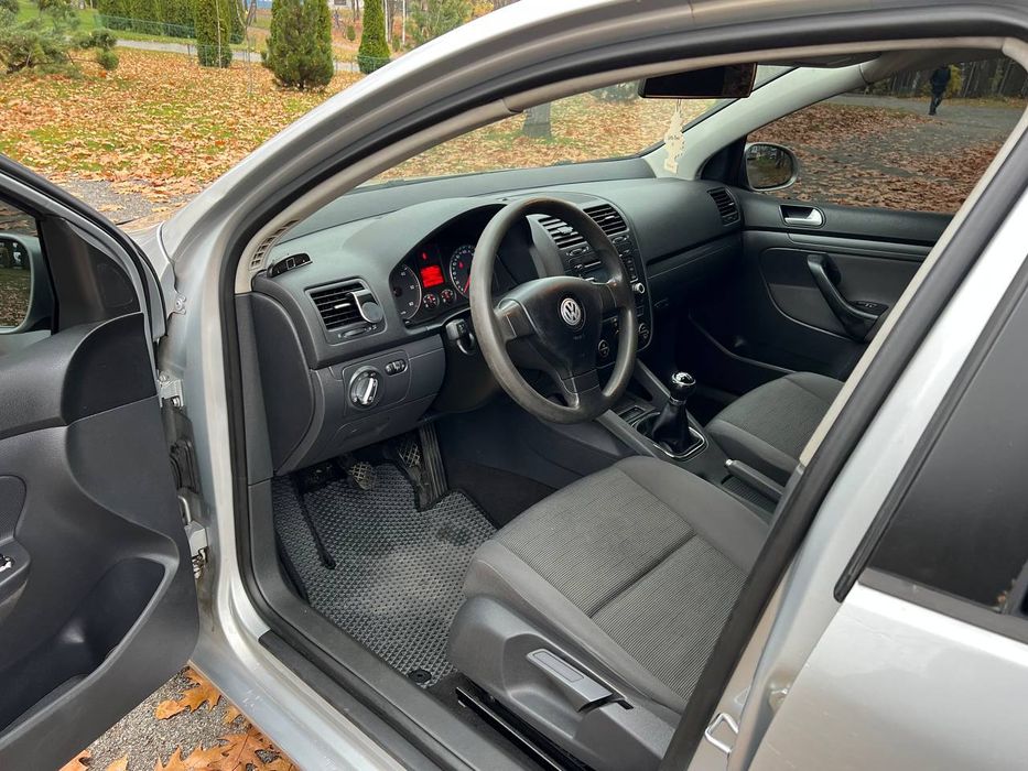 Продам Фольксваген гольф 5 1.9 тді