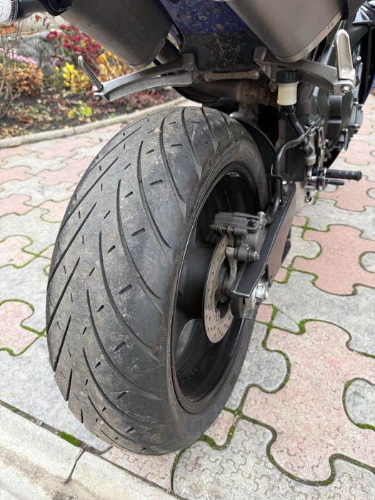 Yamaha R1 crossplane розмитнена