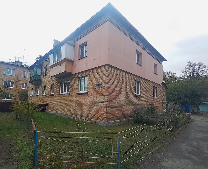 Продам 3к квартиру+гараж в курорте Киева Пуща-Водица СРОЧНО