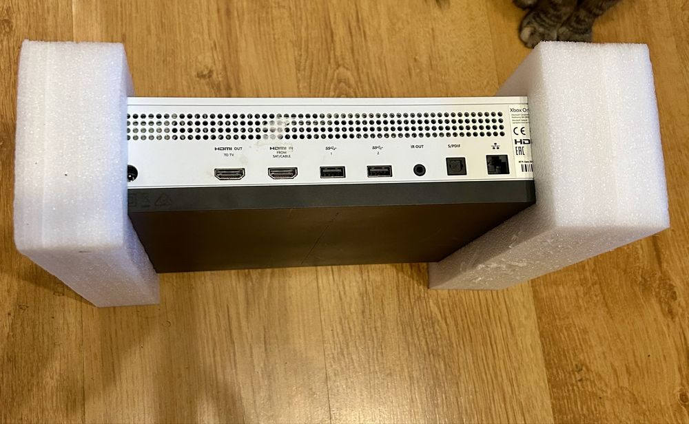 Konsola Xbox One S All Digital Edition 1TB + 2 Pady