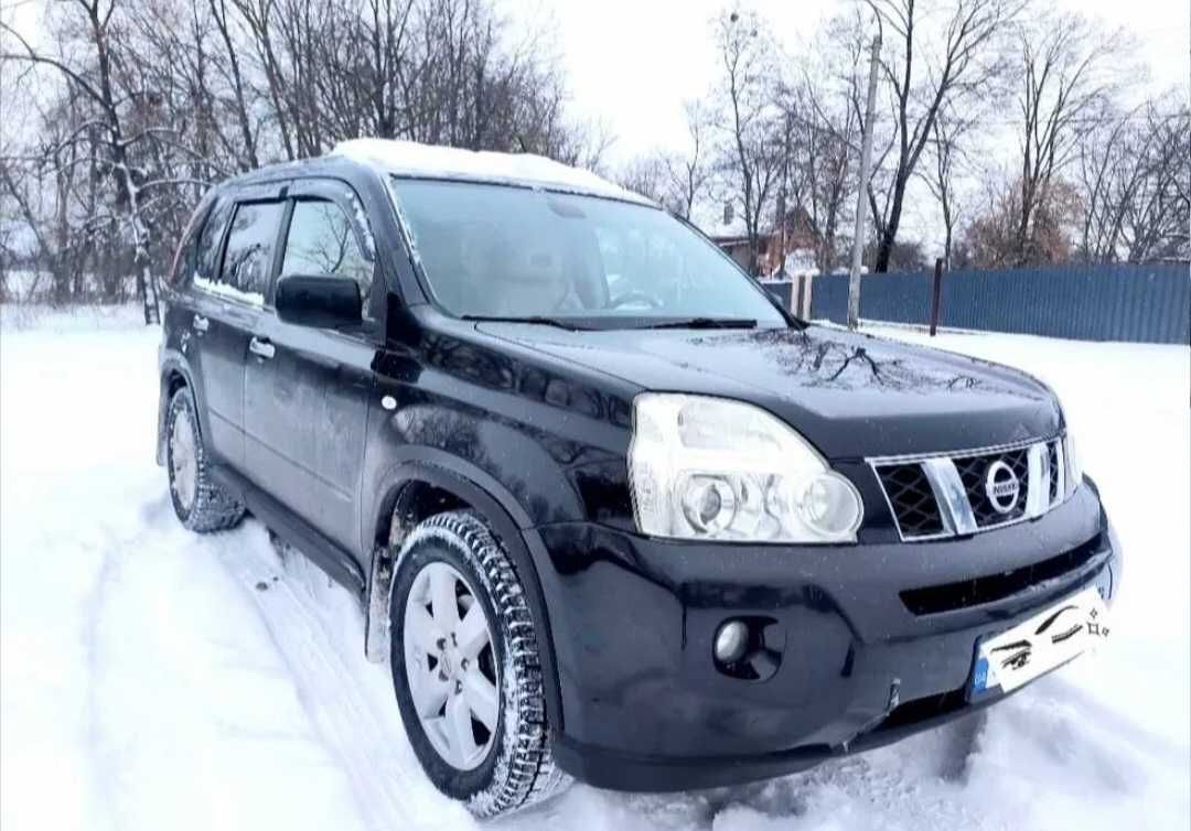 Продам автомобіль NISSAN X-TRAIL