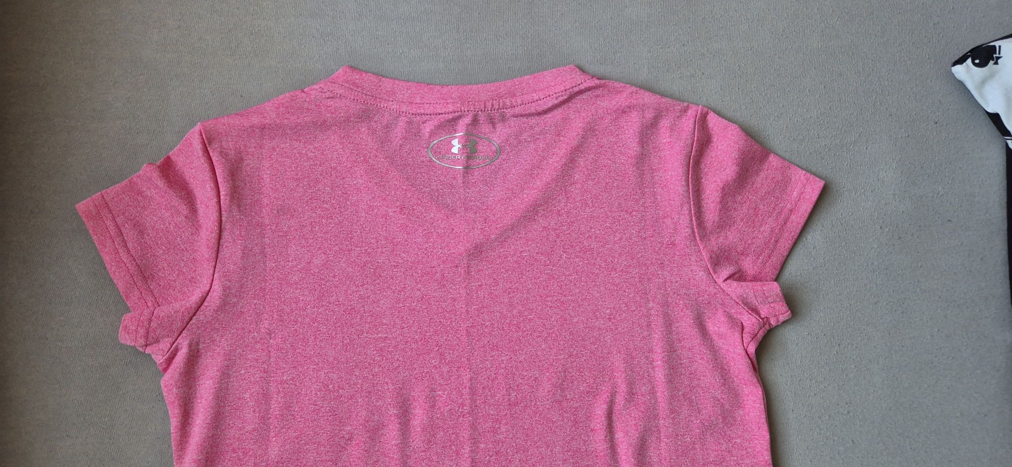Nowa koszulka treningowa logo Under Armour rozm. M różowa