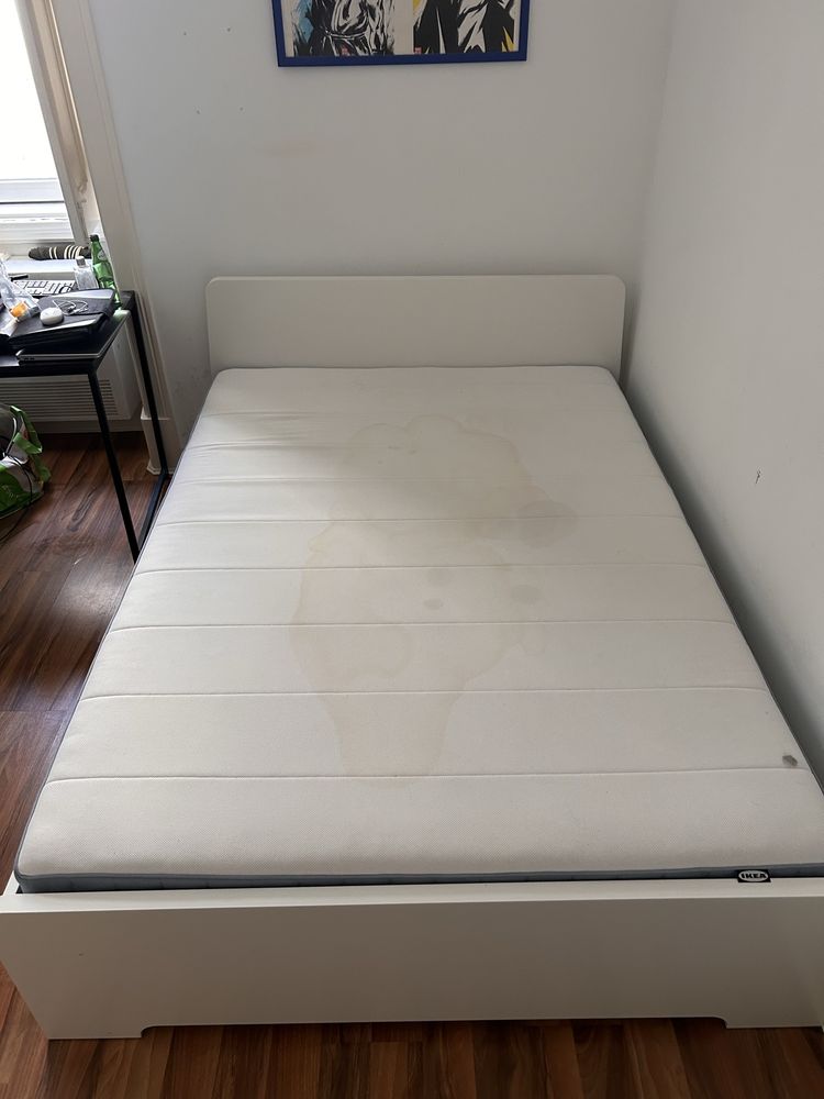 Estrutura de cama + colchão Ikea