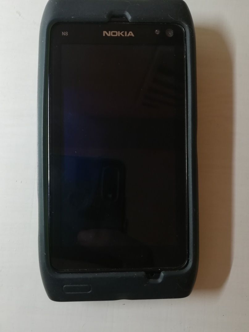 Nokia N8