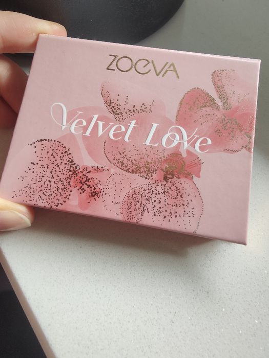 Zoeva Velvet paleta cieni do powiek Easy Nude