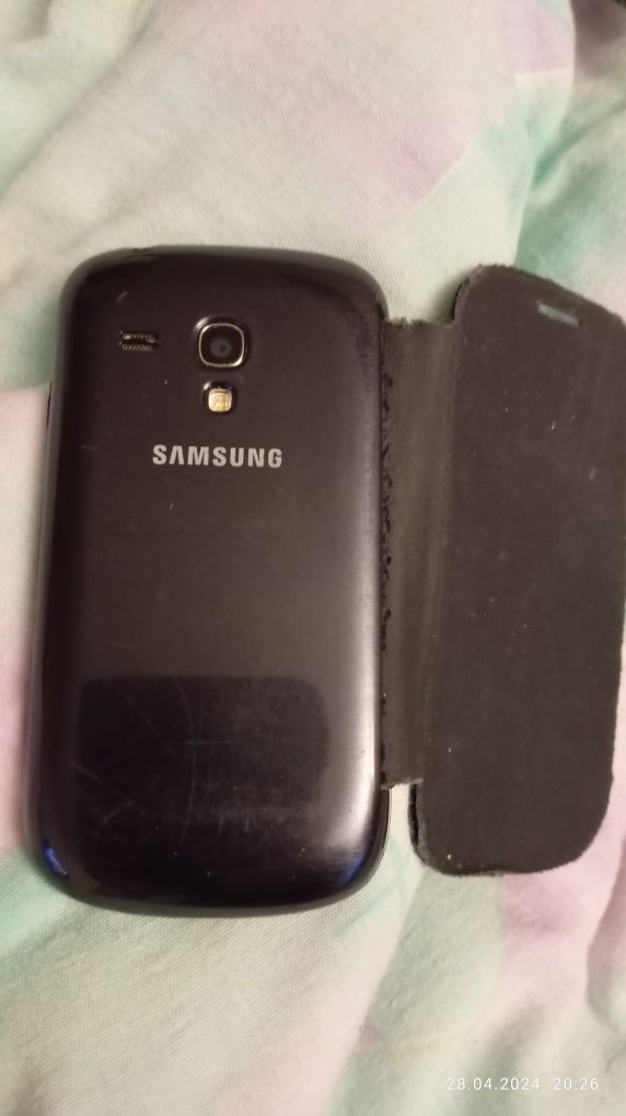 Samsung Galaxy S3 mini GT-8200N