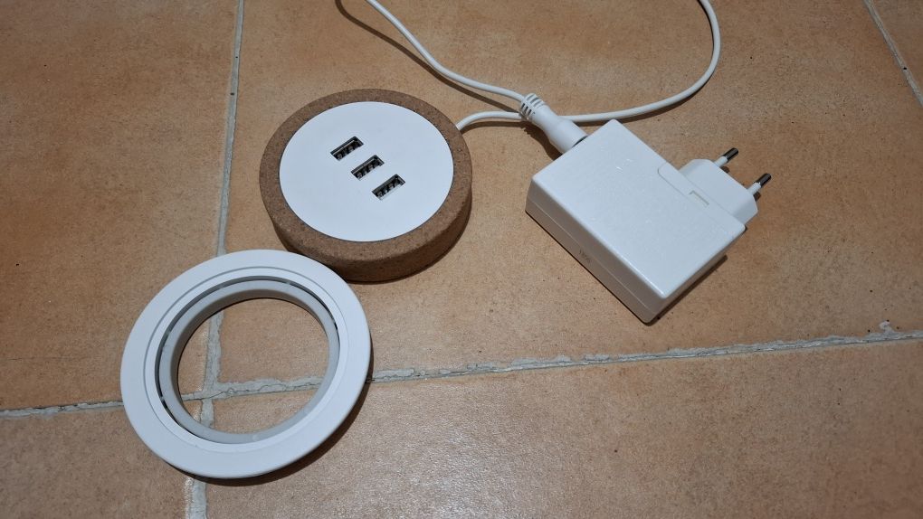 Carregador USB Ikea