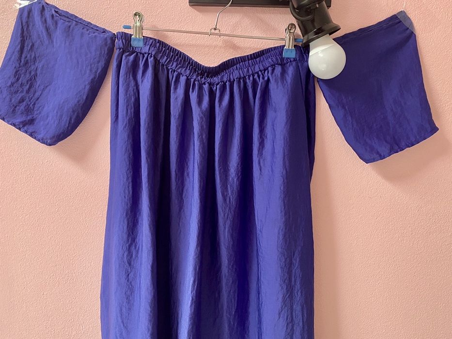 MANGO - Vestido Azul acetinado ombro a ombro - manga descaida (usado)