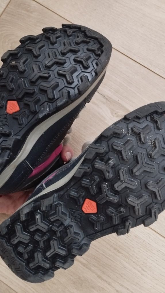 Buty zimowe quechua rozm. 30