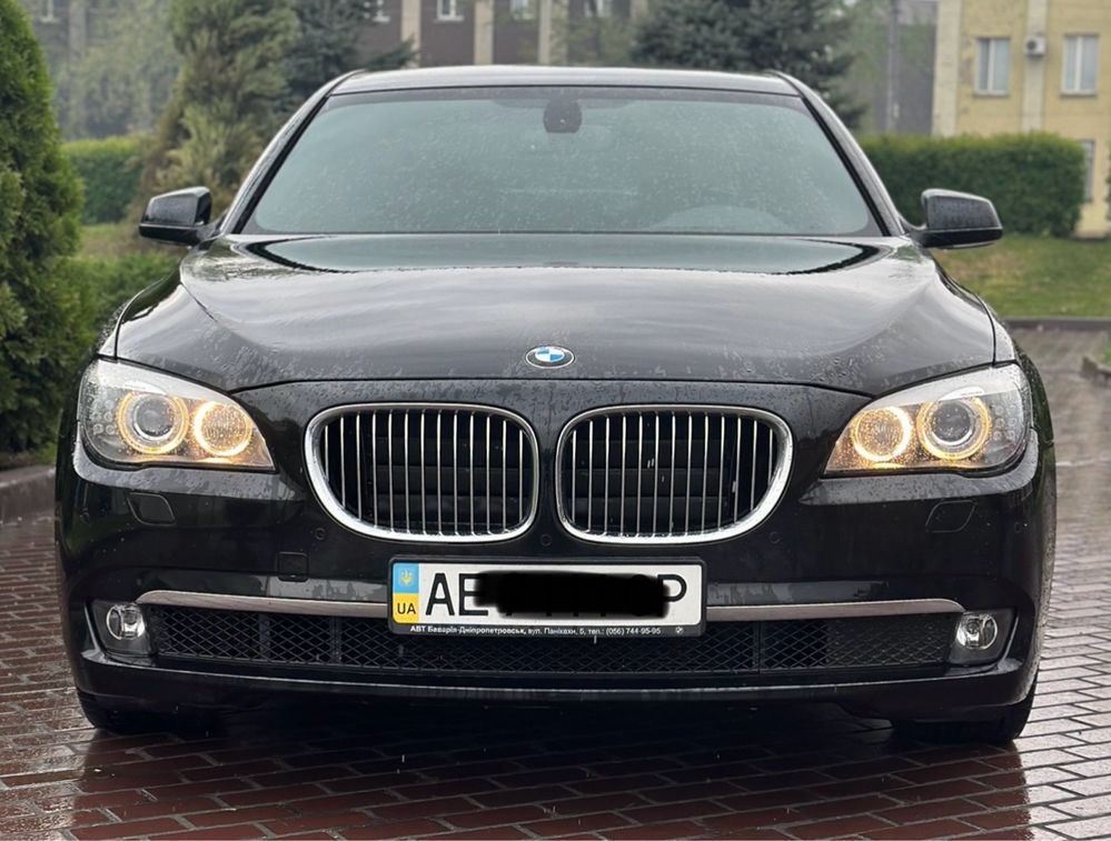 Продам BMW 740d xDrive Official 3.0 дизель 2011