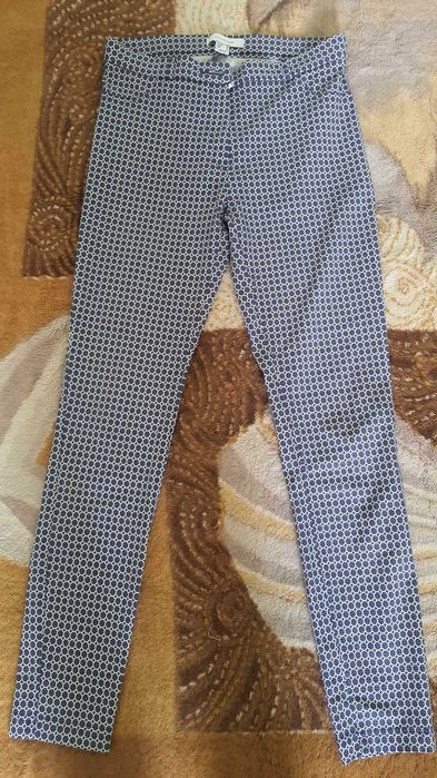 Spodnie granatowo-białe Atmosphere 38 Promocja