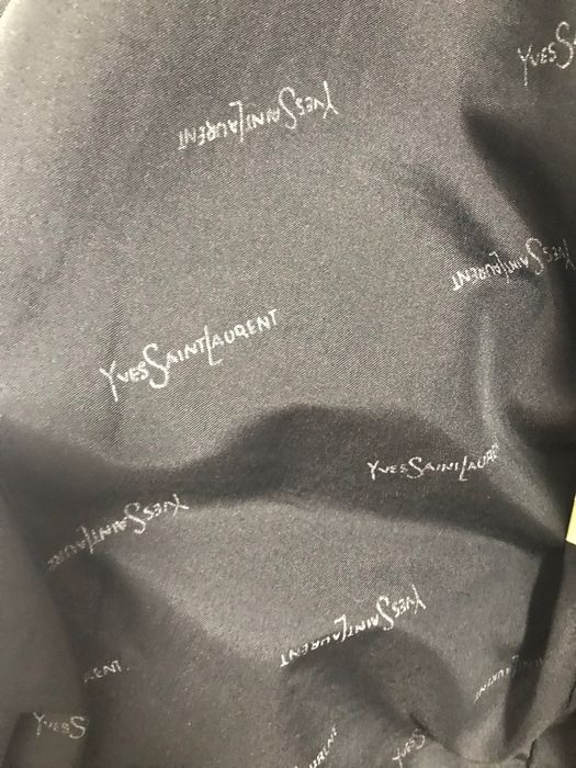 Casaco de pele da Yves Saint Laurent