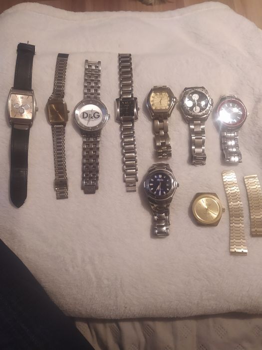 Zegarki różnych typów
