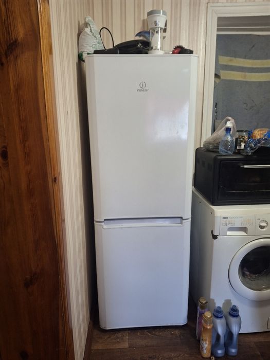 Продам холодильник