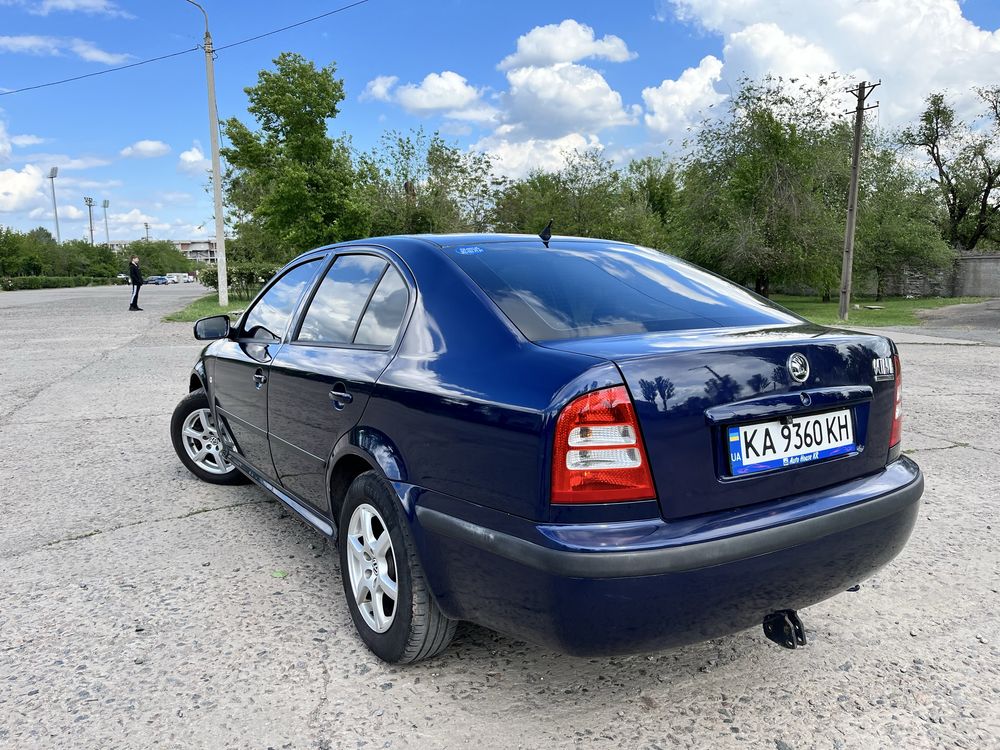 Skoda Oktavia Tour 2.0 MPI АКПП