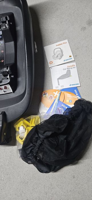 Nosidełko Maxi cosi Pebble Plus + baza