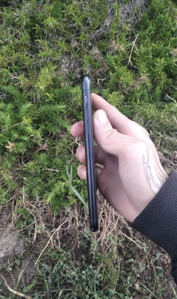 Продам Айфон Xr’