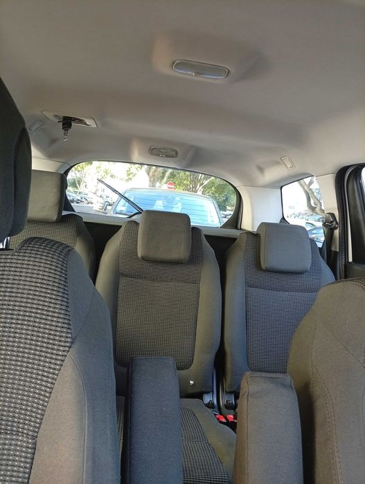 Vendo . Peugeot 5008