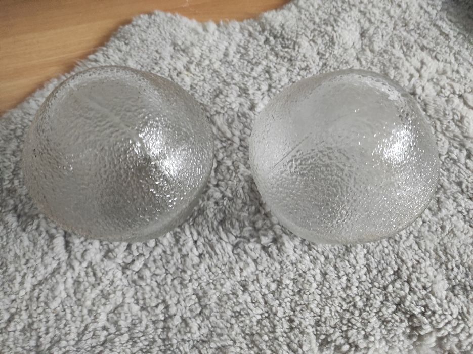 Klosz szklany PRL z gwintem bez uszczelek