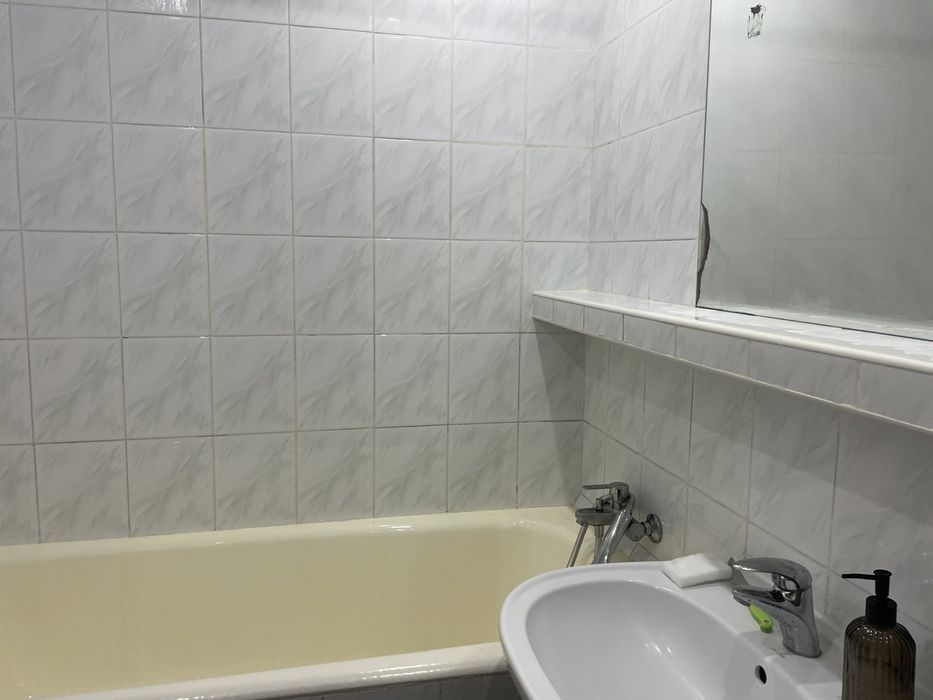 Продаж 2-кімнатної квартири вул. С. Олійника