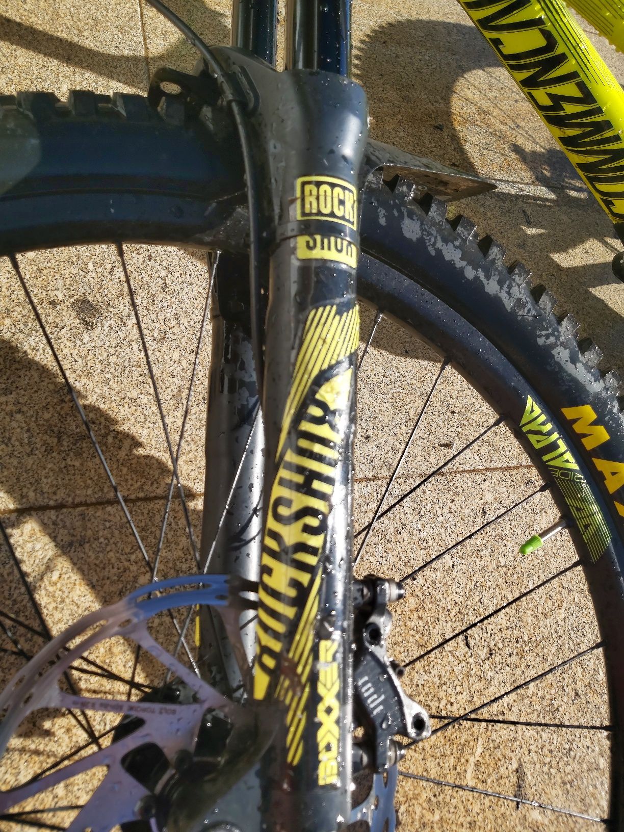 Vendo/troco bicicleta de downhill