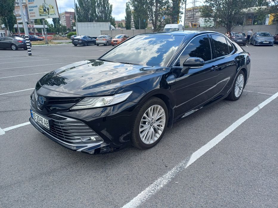 Продам Toyota Camry 2020 года