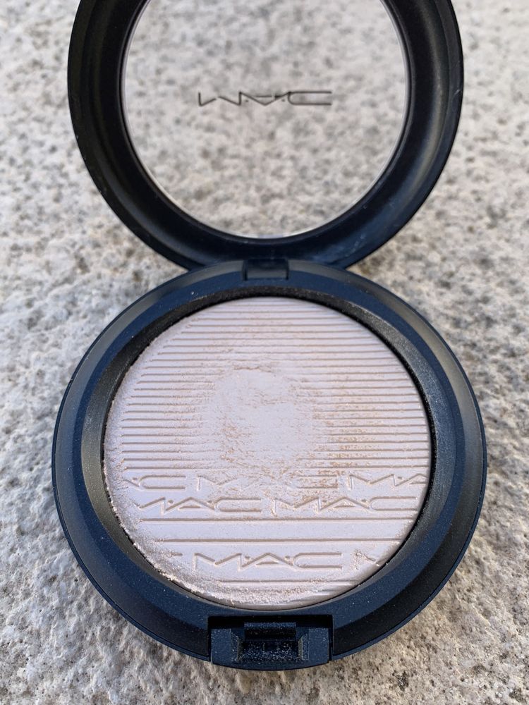 Iluminador MAC Extra Dimension Skinfinish