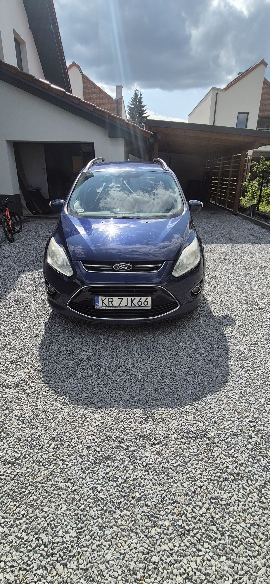 Ford Grand C-max  2011r 2.0 diesel 140km