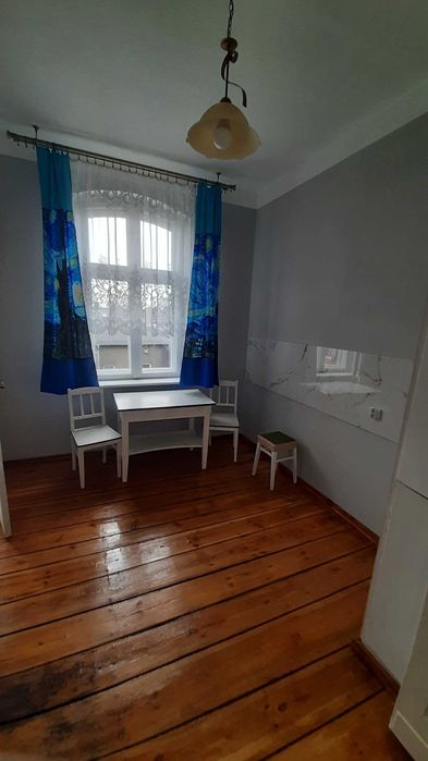 Wynajmę Mieszkanie 73m2(Dwa Pokoje) I Piętro, CO - Piece dla ozdoby