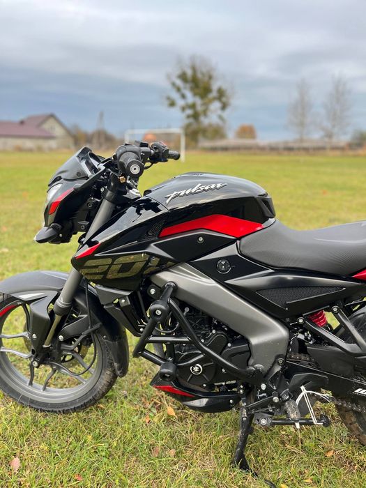 Bajaj pulsar ns200 2024