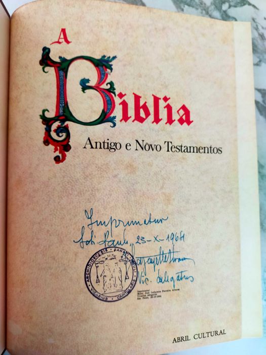 A Bíblia Sagrada | Coleção de Luxo Completa em 8 Volumes